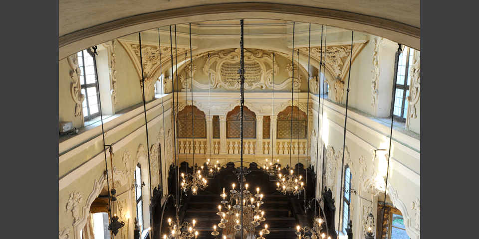 Mantova vista dal matroneo interno sinagoga © Alberto Jona Falco