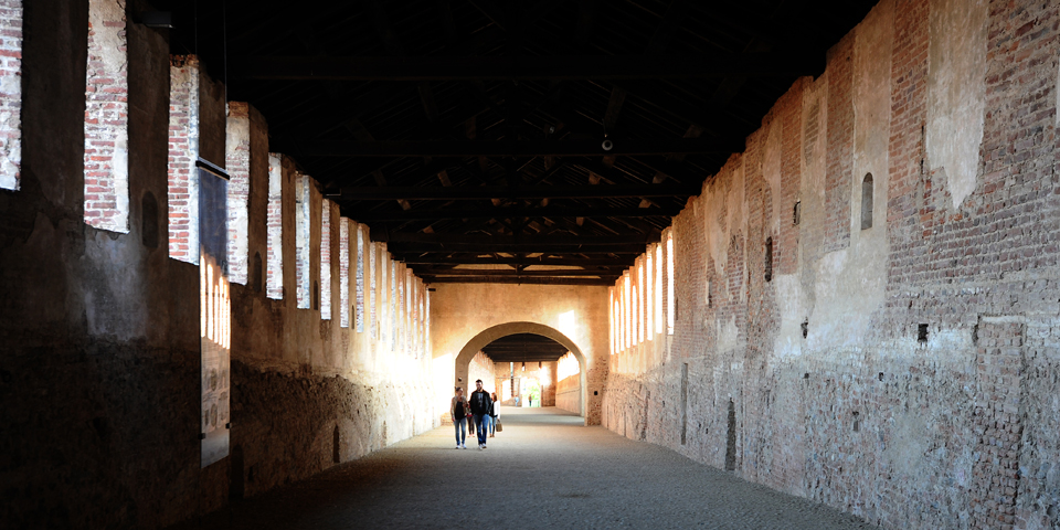 Vigevano, the covered road between Rocca and Mortara Castle © Alberto Jona Falco