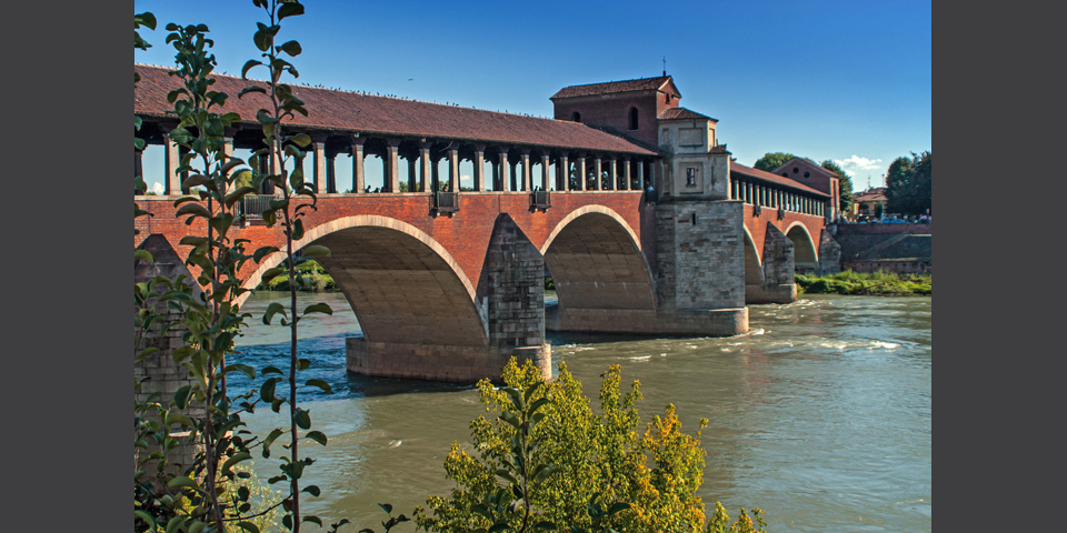 Pavia, the covered bridge over the Ticino river © Alberto Jona Falco